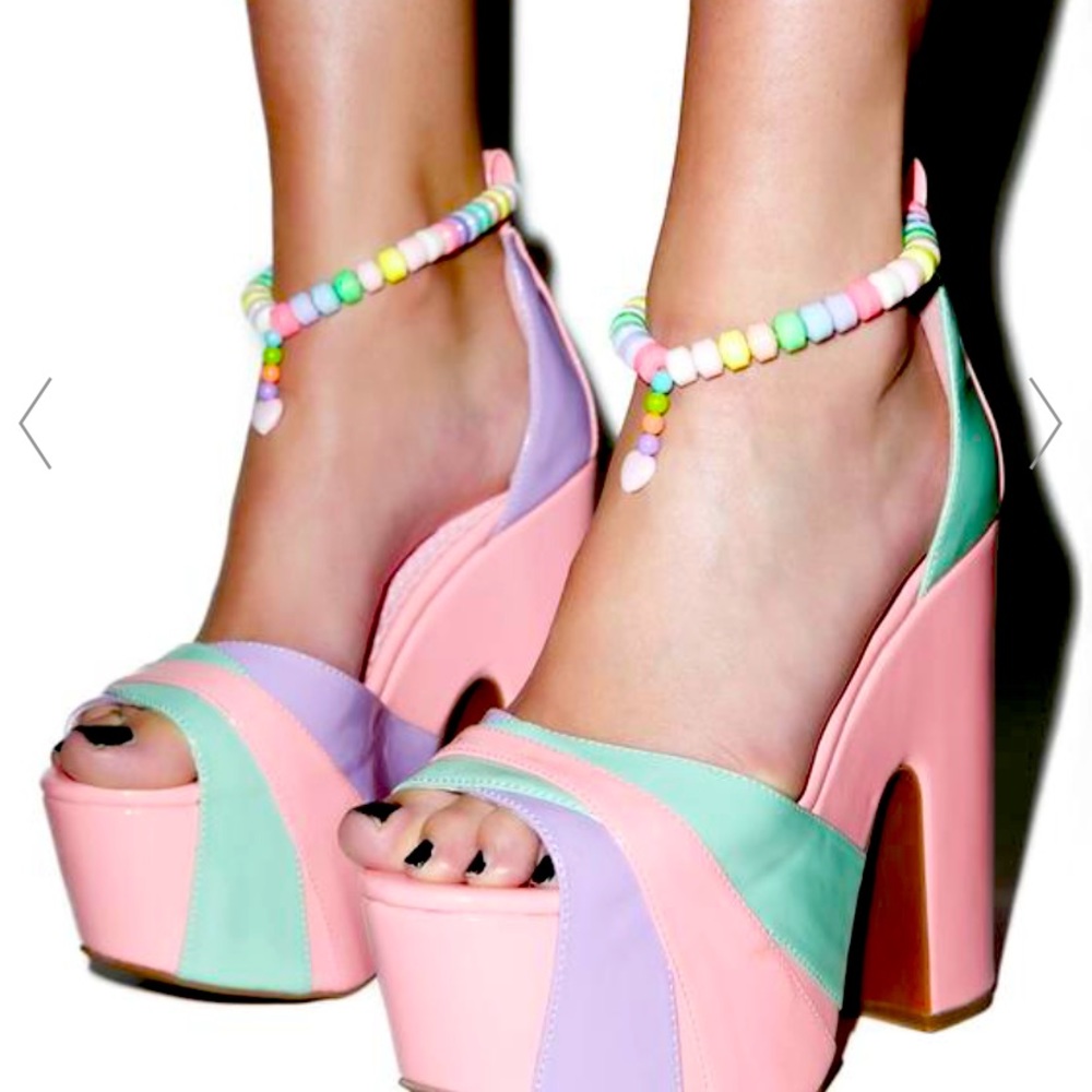 ⭐️Sugar Thrillz (Sugar Baby) Candy Crush Pastel Platforms⭐️Size 7⭐️Dust Bag
